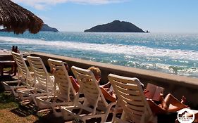 Villas El Rancho Green Resort